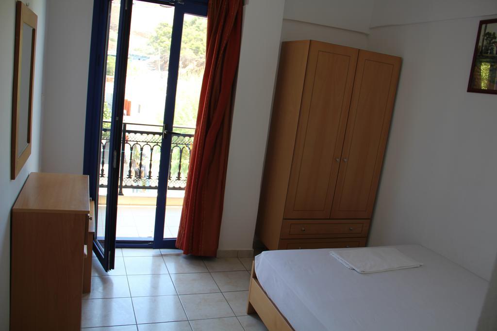 Hotel Stavris Chora Sfakion Extérieur photo