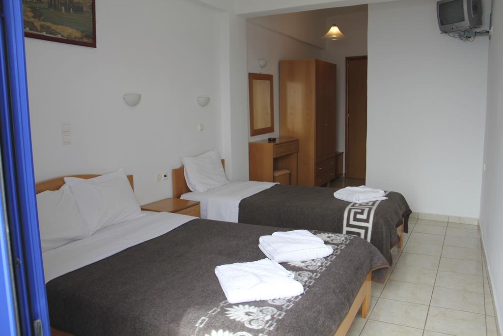 Hotel Stavris Chora Sfakion Extérieur photo
