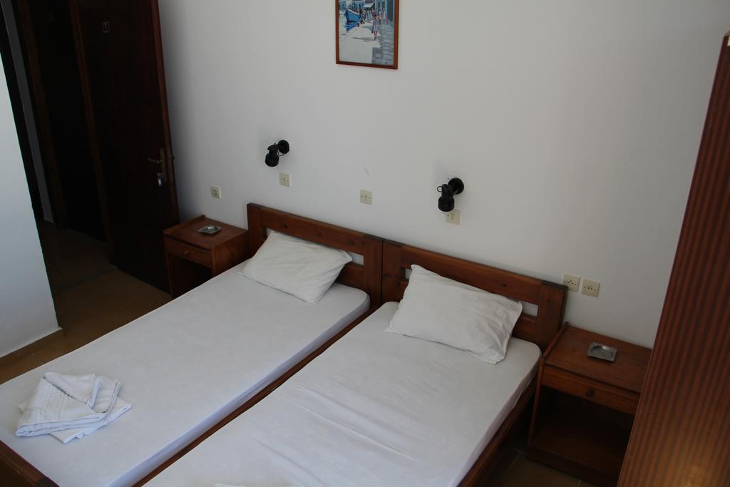 Hotel Stavris Chora Sfakion Extérieur photo
