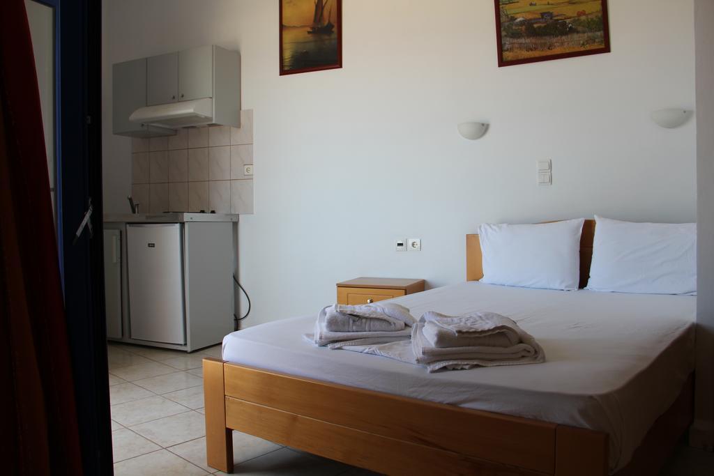 Hotel Stavris Chora Sfakion Extérieur photo