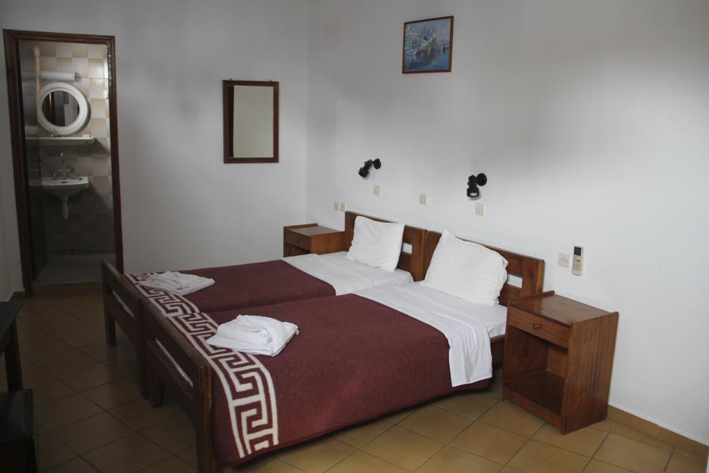 Hotel Stavris Chora Sfakion Extérieur photo