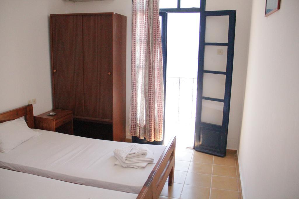 Hotel Stavris Chora Sfakion Extérieur photo