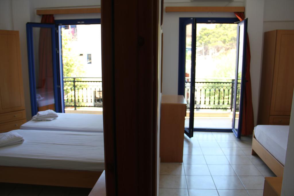 Hotel Stavris Chora Sfakion Extérieur photo