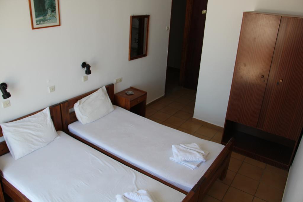 Hotel Stavris Chora Sfakion Extérieur photo